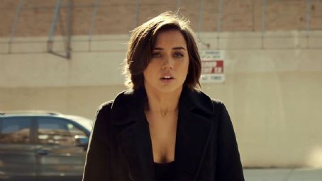 Ana De Armas Exposed: Uncovered Scenes