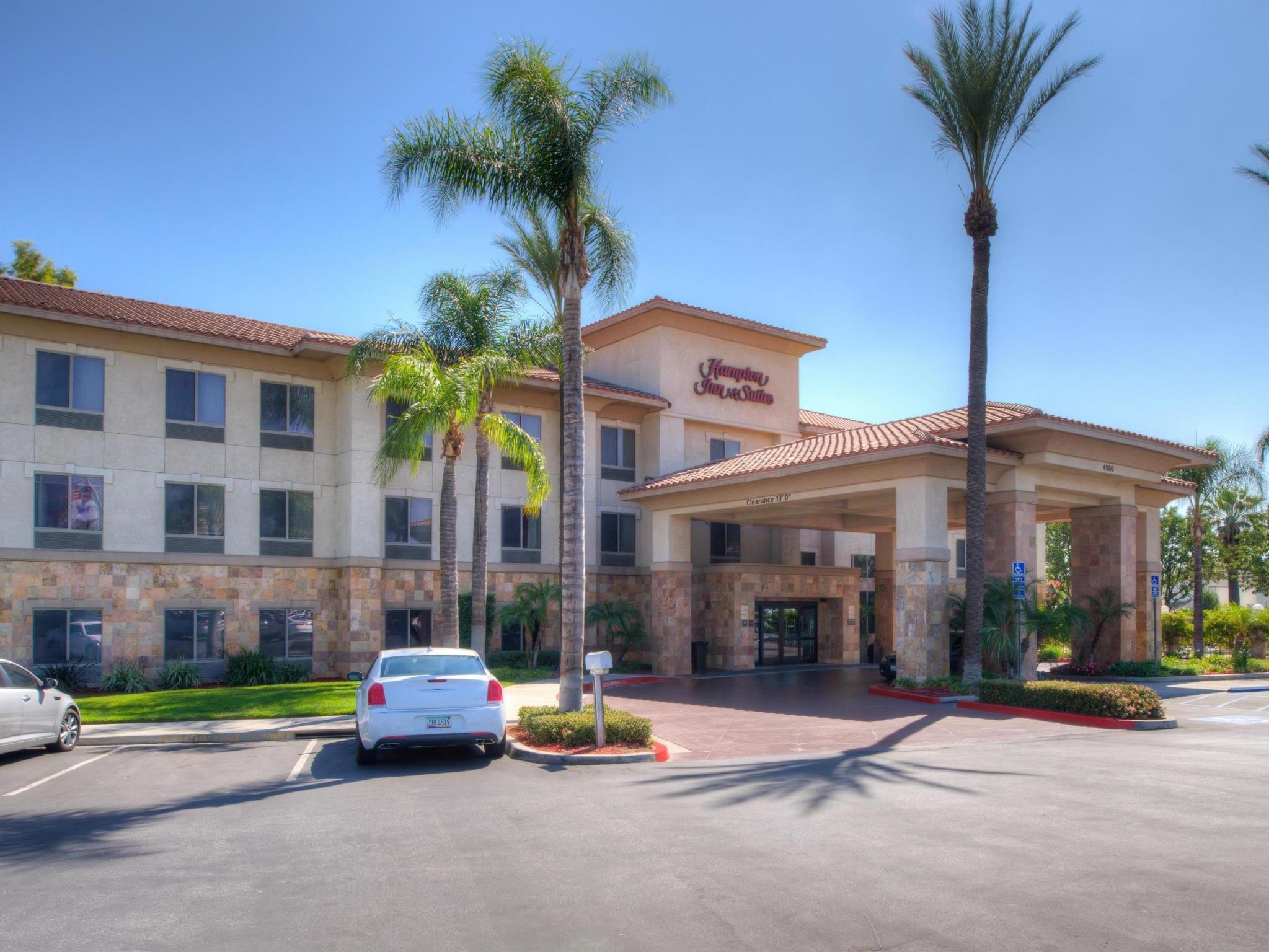 How To Choose Ancaster Ontario Hotels? Easy Booking