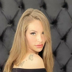 Kimmy Granger Porn Fan