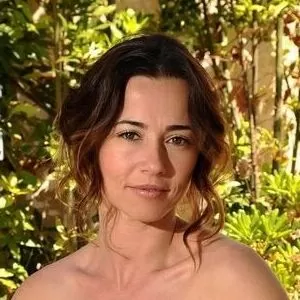 Linda Cardellini Nudes