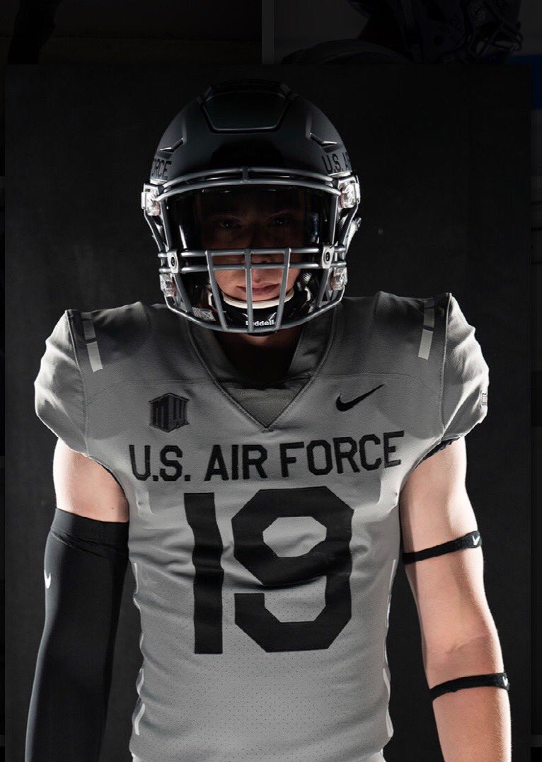 Look Air Force Unveils Awesome Alternate Uniform Honoring C 17 Aircraft Saturday Down South Look Air Force Unveils Awesome Alternate Uniform Honoring C 17 Aircraft Saturday Down South