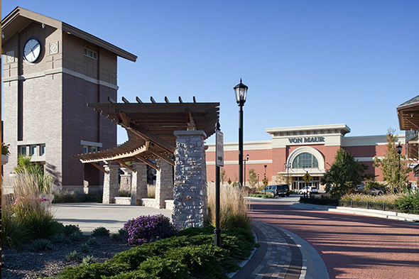 Von Maur Pronunciation