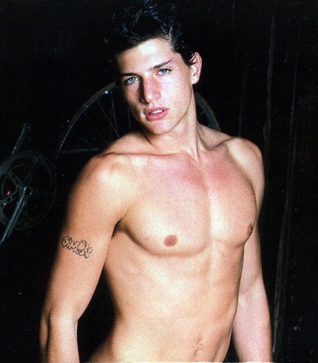 When Did Simon Rex Go Nude? Your Answer Inside