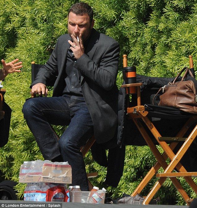 When Does Liev Schreiber Go Nude? Find Out Now